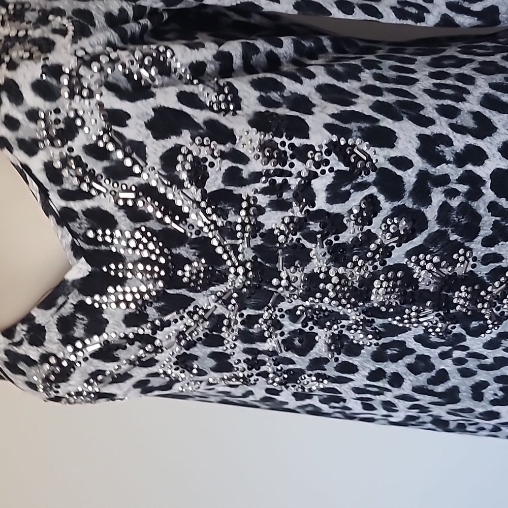 Cache Gray/Black Leopard Print Long Stretchy Top-L - image 2